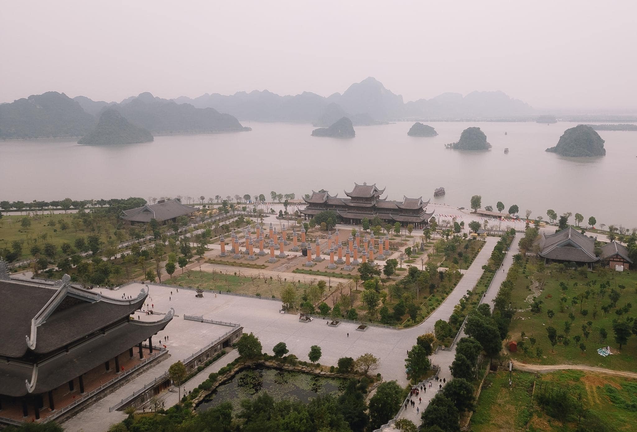 Những Hoạt Động Không Nên Bỏ Qua Khi Đến Du Lịch Chùa Tam Chúc