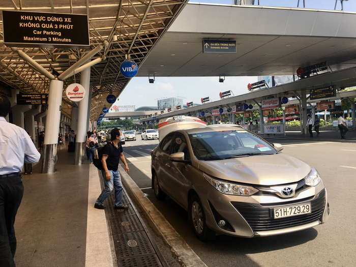 Quy trình đặt Taxi 4 chỗ sân bay Tân Sơn Nhất tại Thuexehuydat.com chi tiết
