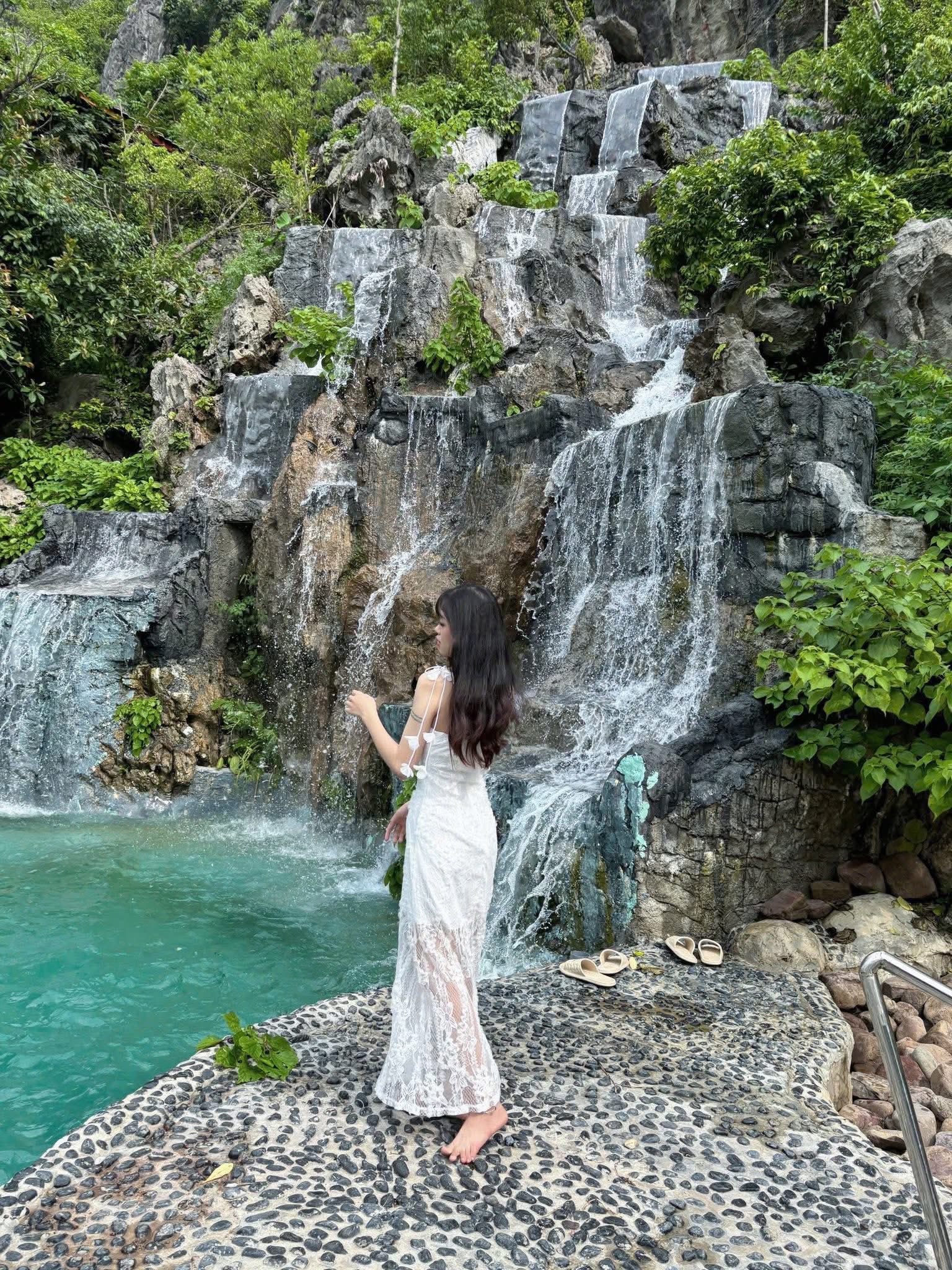 Khám Phá Các Nhà Hàng Ăn Ngon Gần Minawa Kênh Gà Resort
