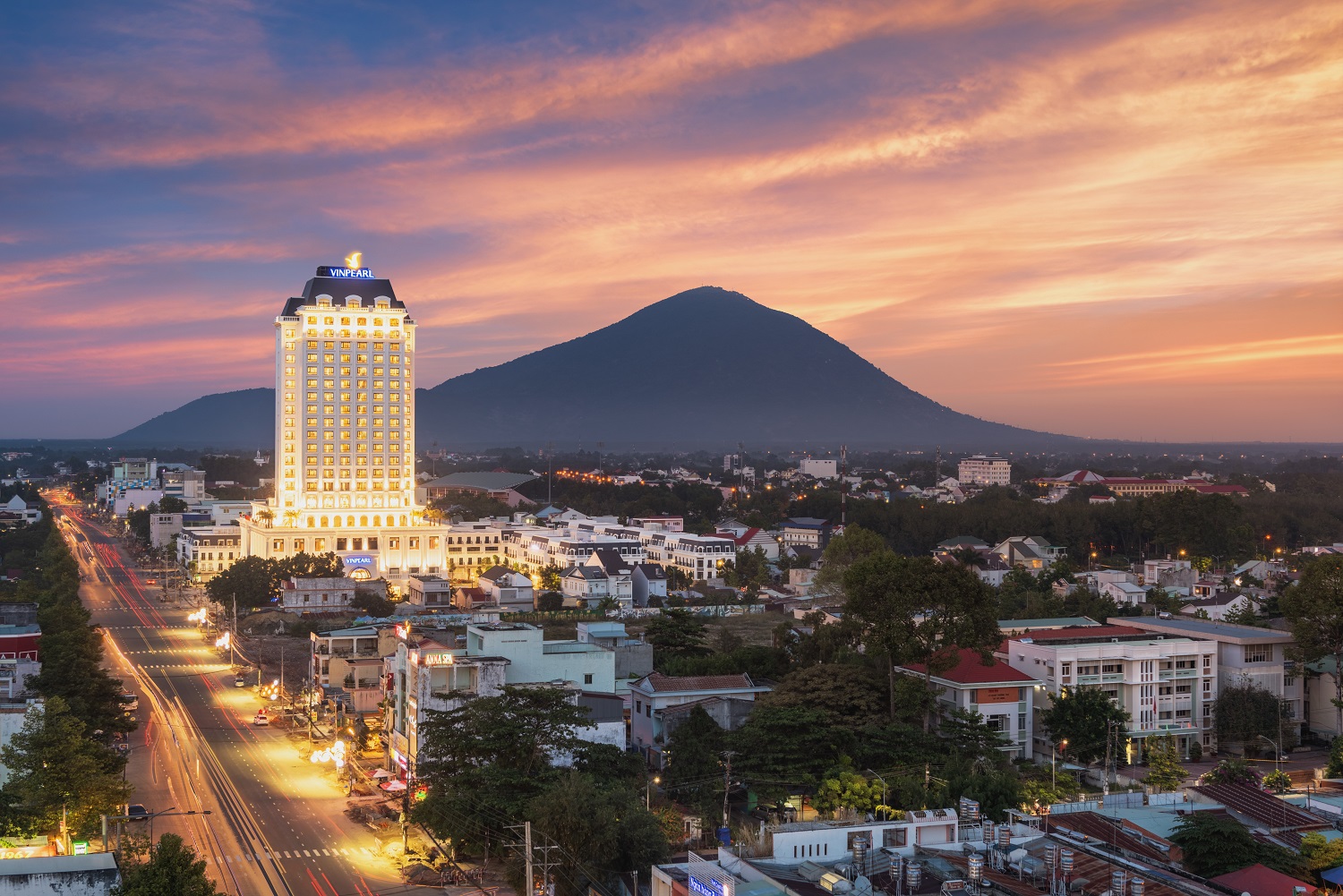 Top Những Địa Điểm Lý Tưởng Để Tổ Chức Team Building Khi Du Lịch Tây Ninh 2 Ngày 1 Đêm