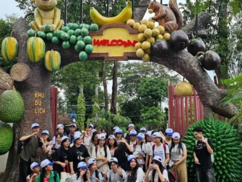 Điểm Mặt Trọn Bộ Cực Phẩm Ẩm Thực Không Thể Bỏ Lỡ Tại Đất Thép Farm
