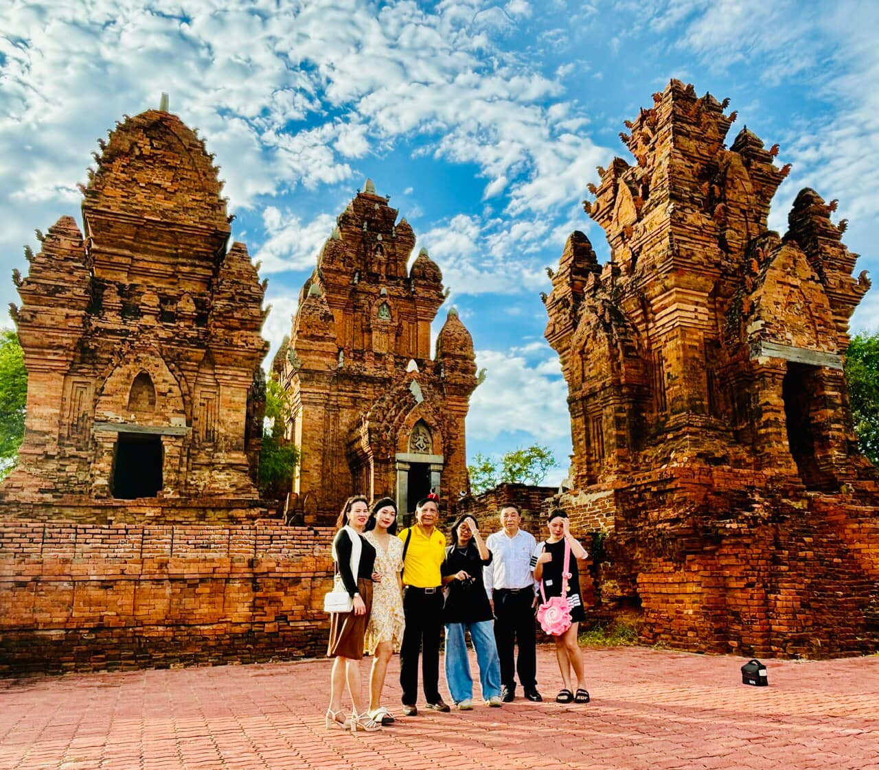 Thời Điểm Vàng Để Lên Lịch Cho Chuyến Đi Rực Rỡ Nắng Gió